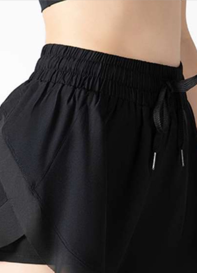 Short con orilla transparente